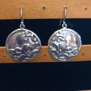 Tidal Wave textured French wire drops W2987